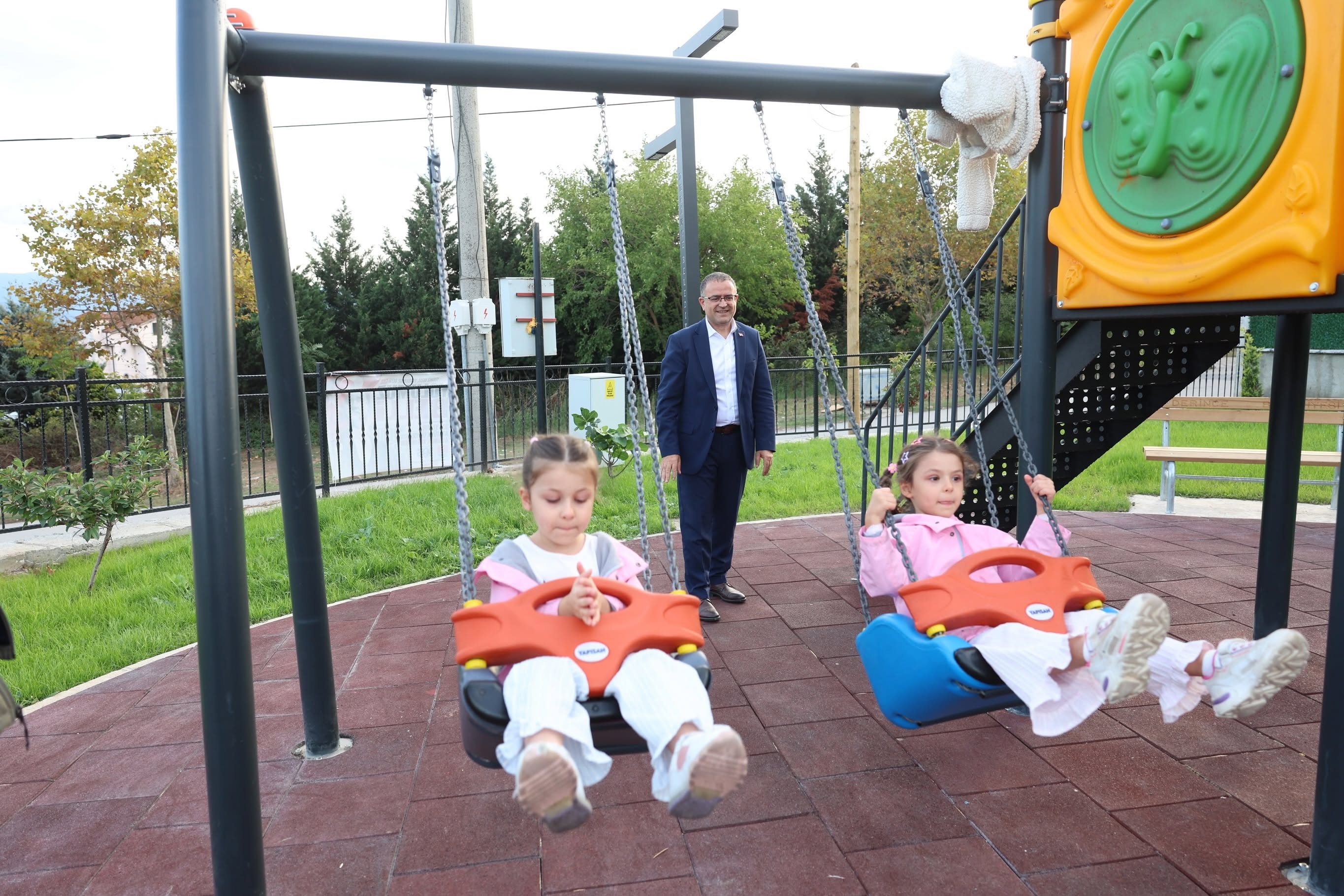 Mersincik Mahallesi Yeni Park�na Kavu�tu