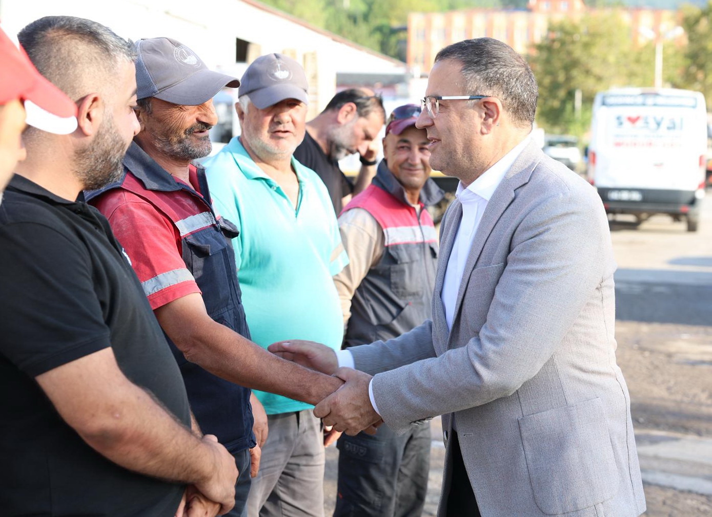Ba�kan G�k�e: Hep Birlikte Daha G�zel Bir Derince ��in �al���yoruz