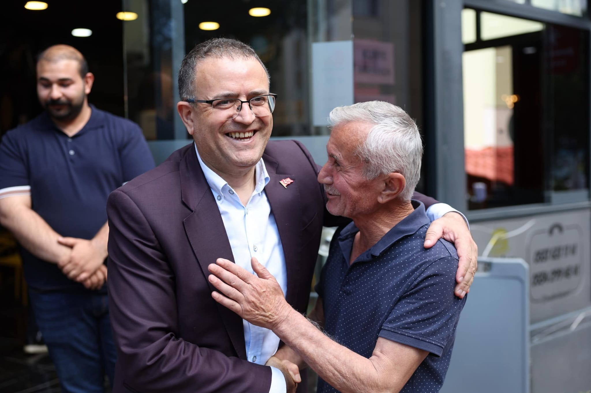 Ba�kan G�k�e Esnaf ve Vatanda�larla Bayramla�t�