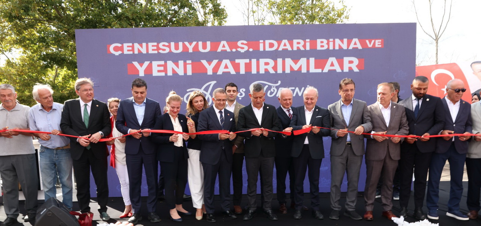 �zg�r �zel, �enesuyu�nun Yeni Yat�r�mlar�n� Hizmete A�t�