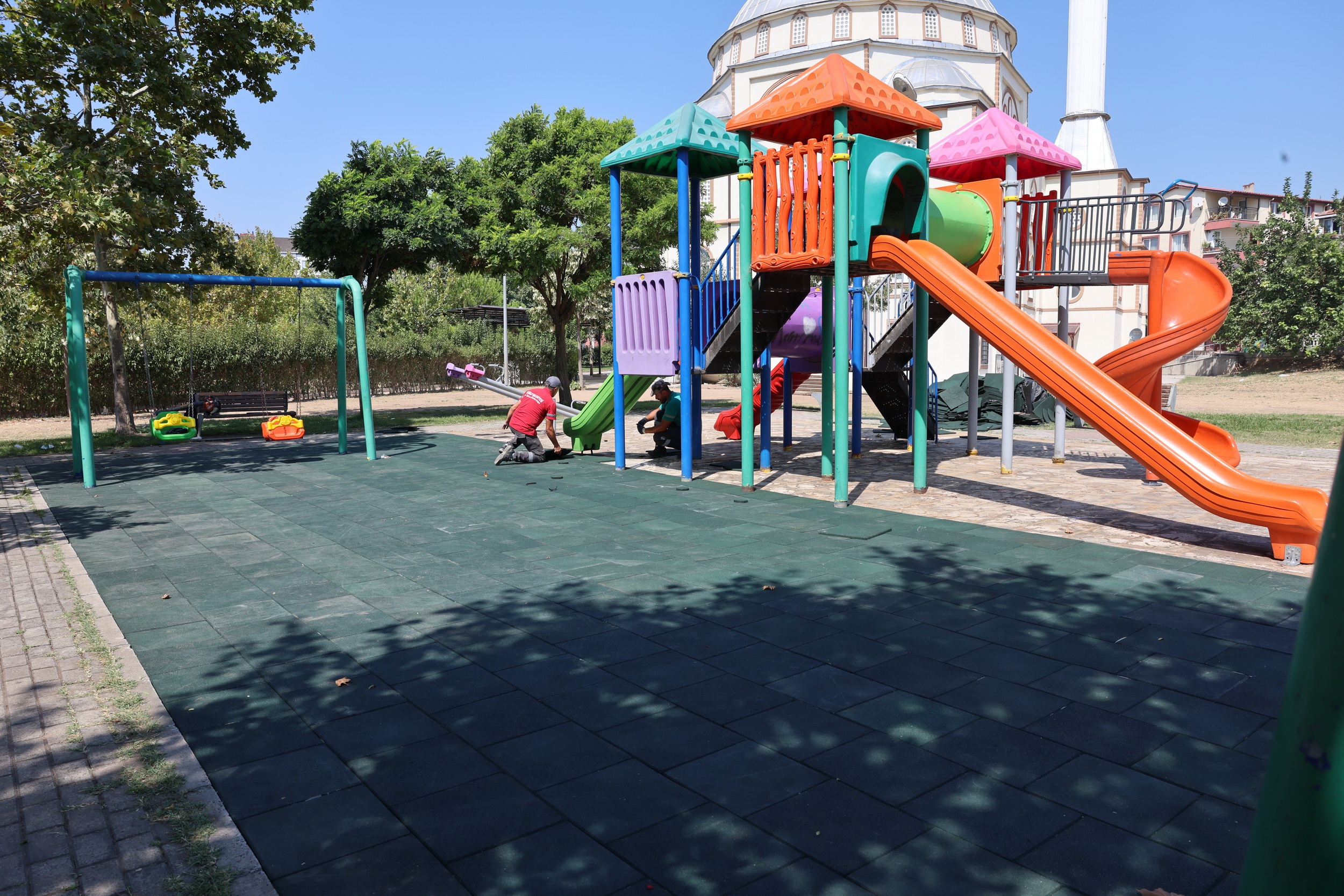 Derince�de Parklar Yenileniyor, Ye�il Alanlar G�zelle�iyor