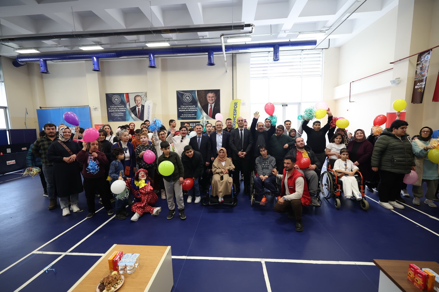 "Aileler Sporda Olsun" Projesi Fark�ndal�kla B�y�yor