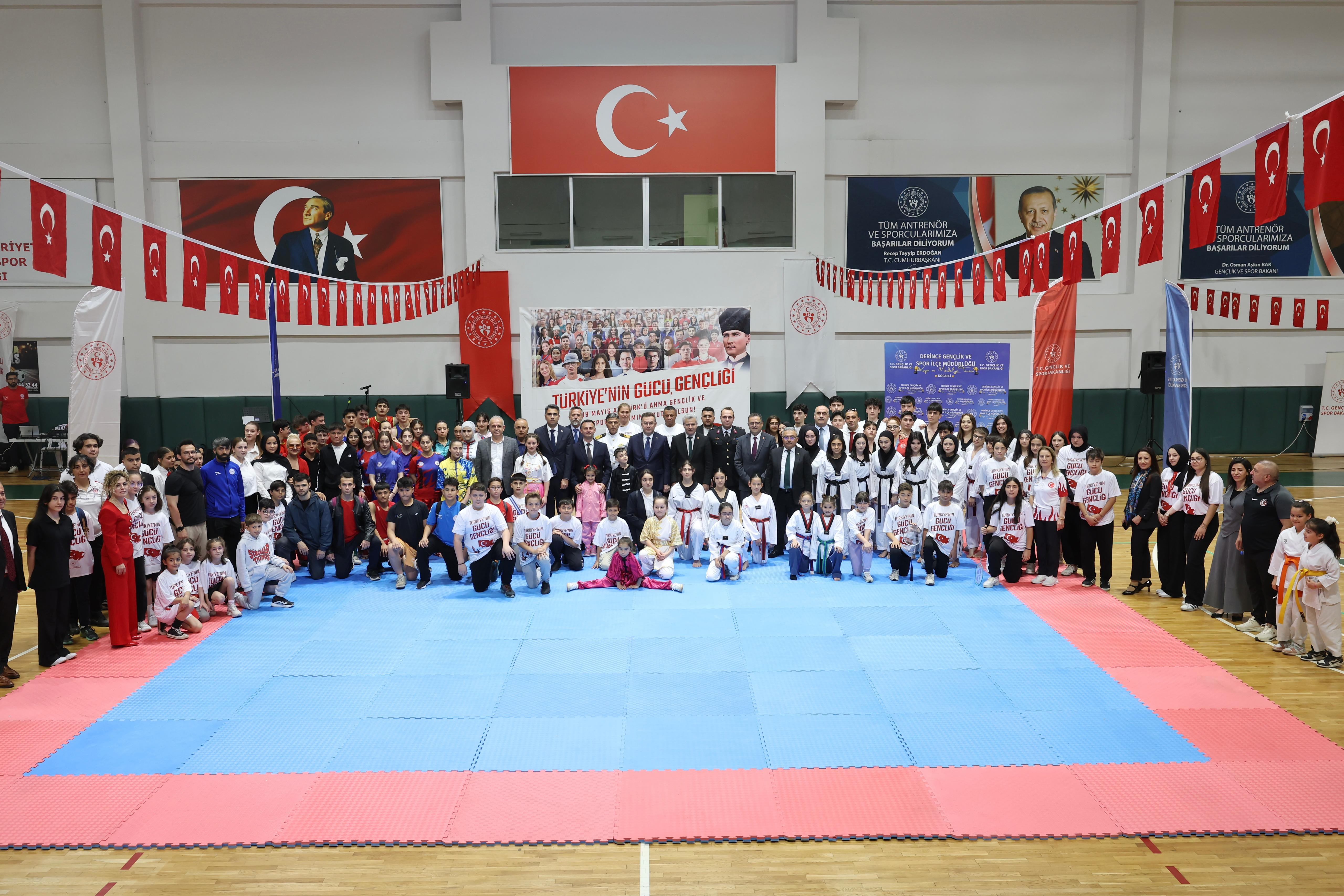 19 May�s Derince�de Spor ve Sanatla Kutland�