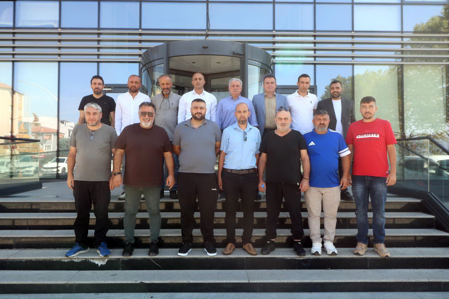 Derince Belediyesi, Amatr Spor Kulplerinin Yannda