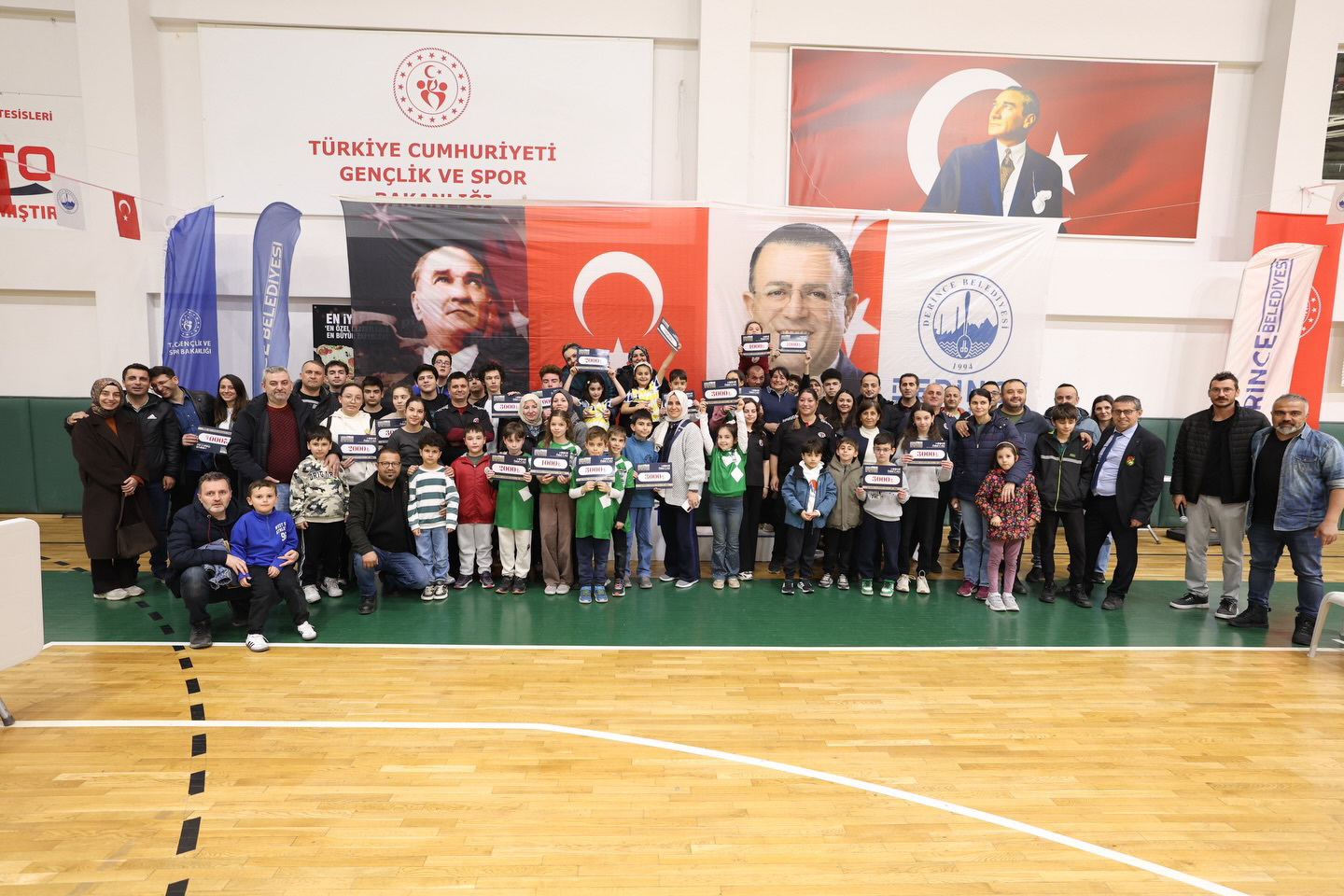 Derince�de Satran� ��leni